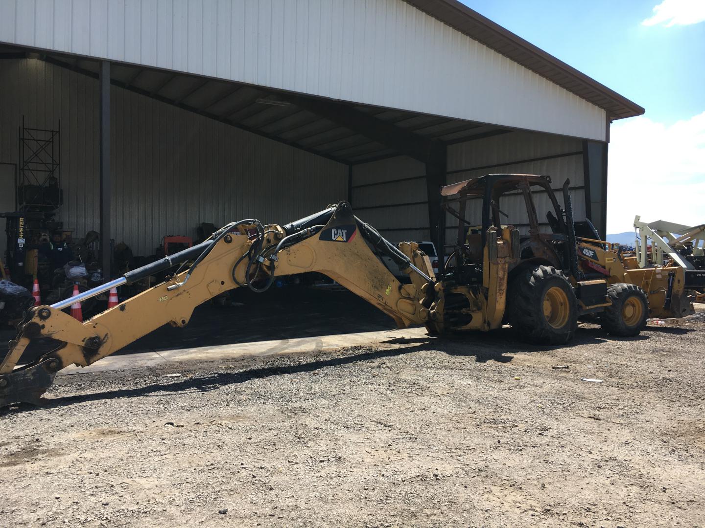 ./imagenes/INVOICE/2019/16993/RETROEXCAVADORA 450F (6).JPG